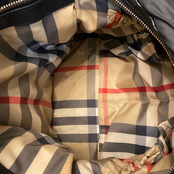 Burberry Diaper Bag and change pad - Picture 7 of 9